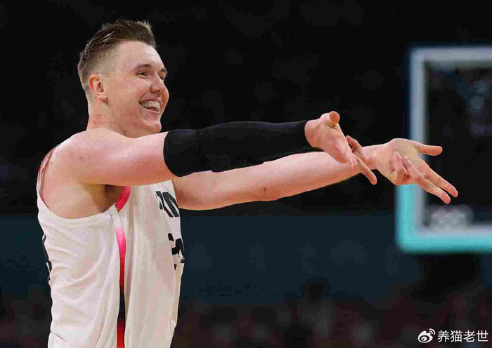 足球直播-日本队临阵换将，韩日男篮火药味十足，三一节让比赛变了味|日本男篮|韩国|归化|韩国队|球员_新浪体育_新浪新闻